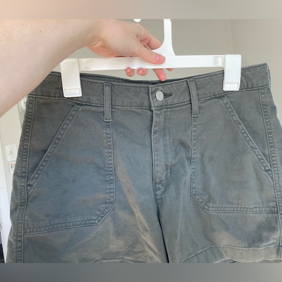 Levi's Army Green Shorts (Size 6) - Picture 7 of 9